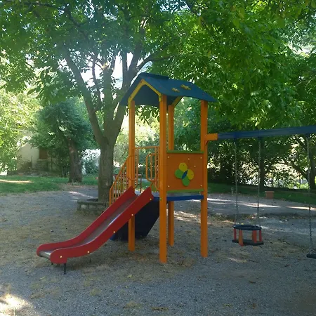 哈尼泽美诺酒店 3*